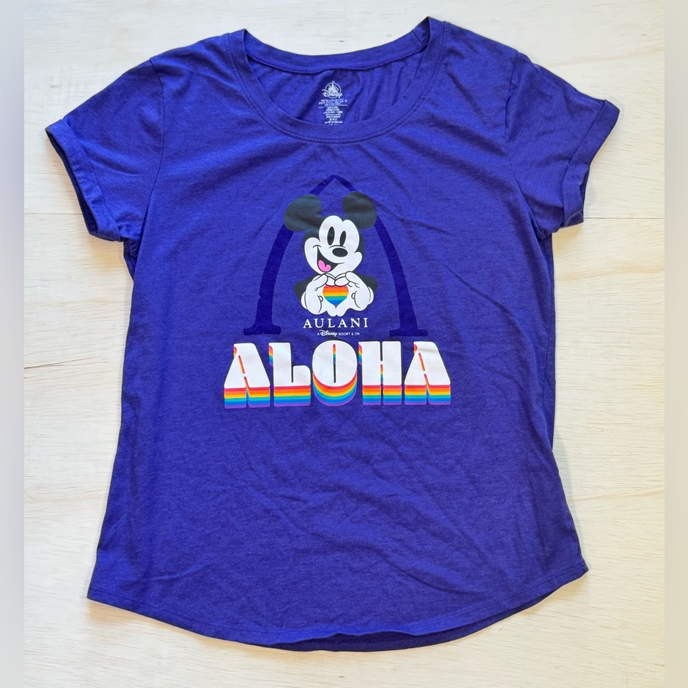 Disney Aulani Rainbow Aloha Mickey Hawaii Collection Tee shirt size L Purple
